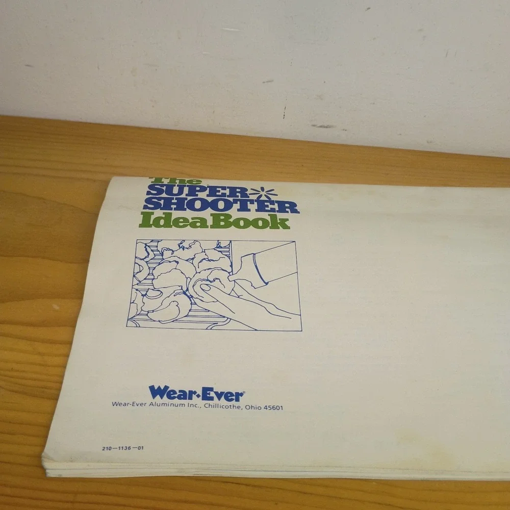 Vintage WearEver Double Barrel Super Shooter Electric Cookie Maker 70001B
